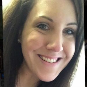 Meet your Posher, Becca